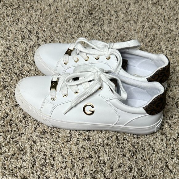 GBG Los Angeles Sneakers🍒 - Picture 3 of 5